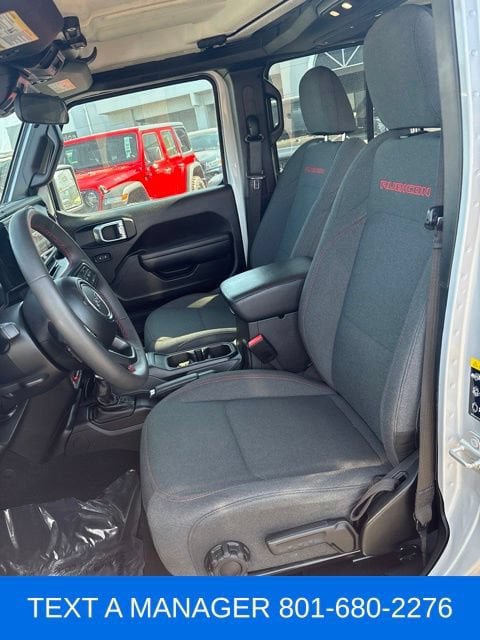 Used 2024 Jeep Wrangler Unlimited Rubicon AWD/4WD image 8