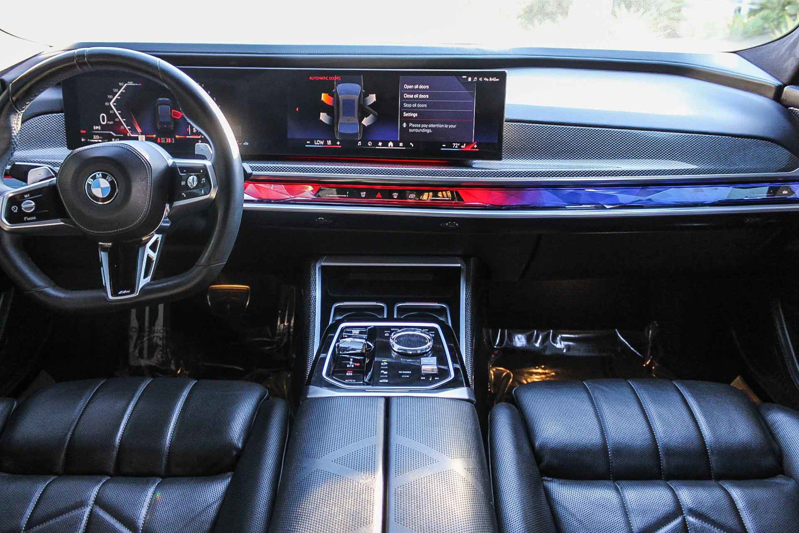 Used 2023 BMW 760i xDrive w/ Luxury Rear Seating Package image 12