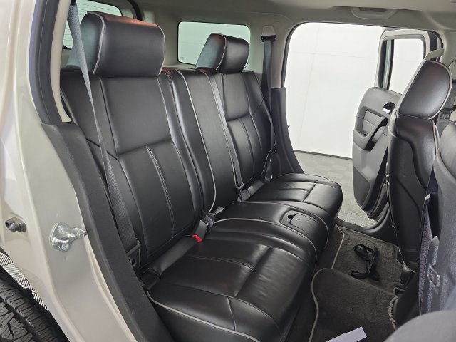 Used 2009 HUMMER H3 Luxury AWD/4WD image 27