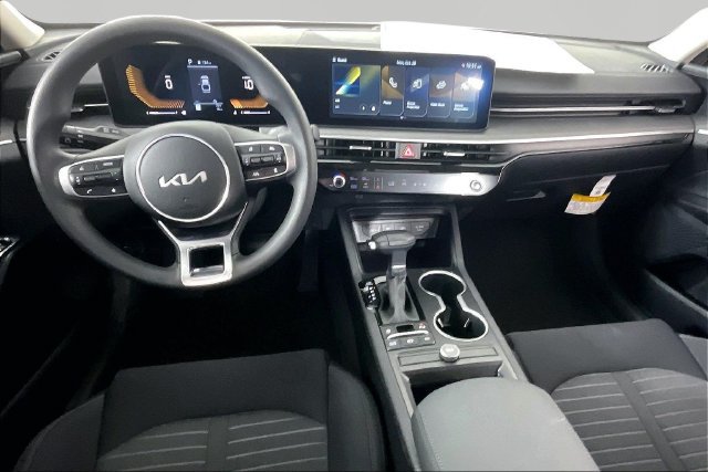 New 2027 Kia K5 LXS FWD image 5
