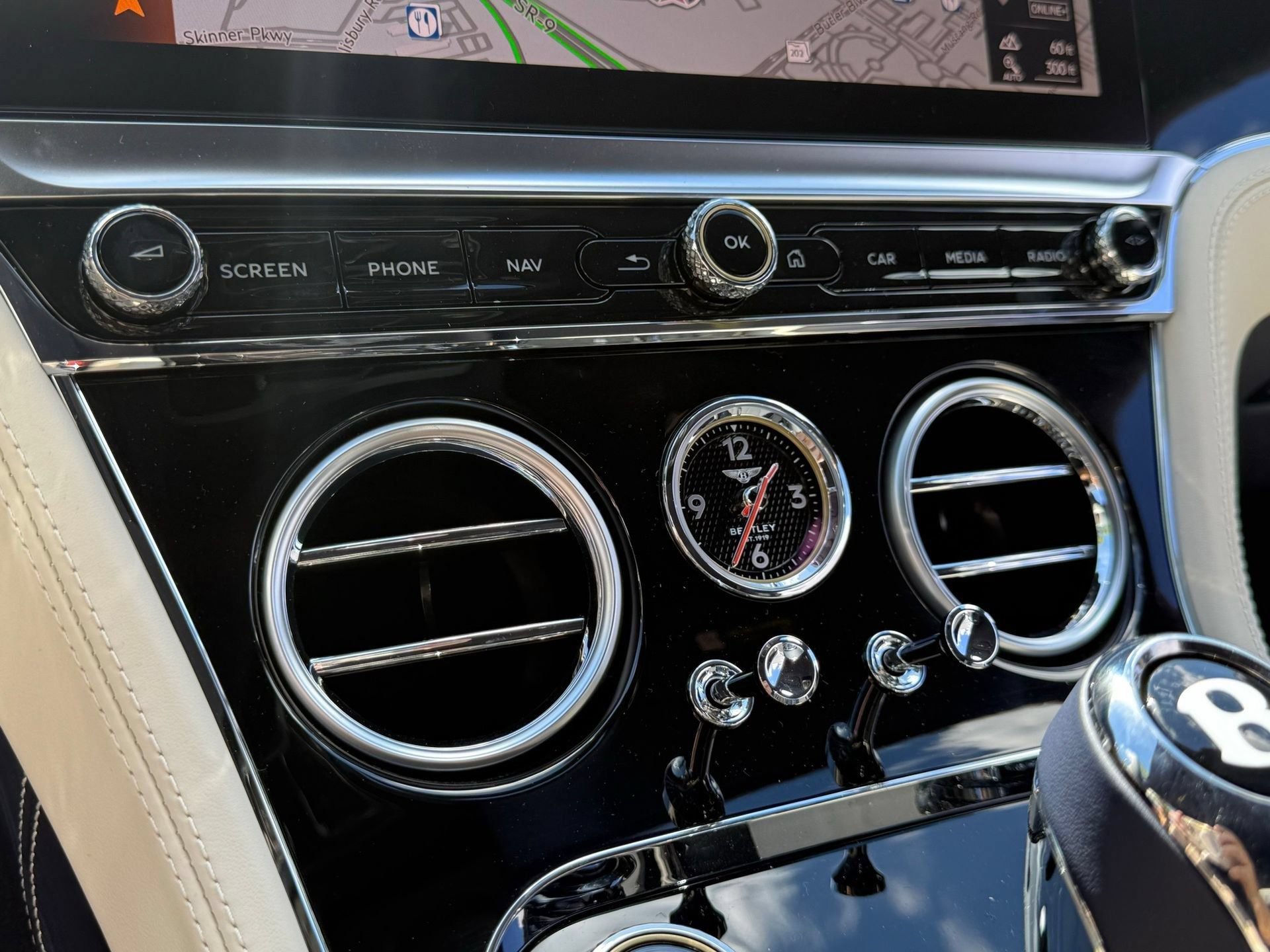 New 2026 Bentley Continental GT AWD/4WD image 28