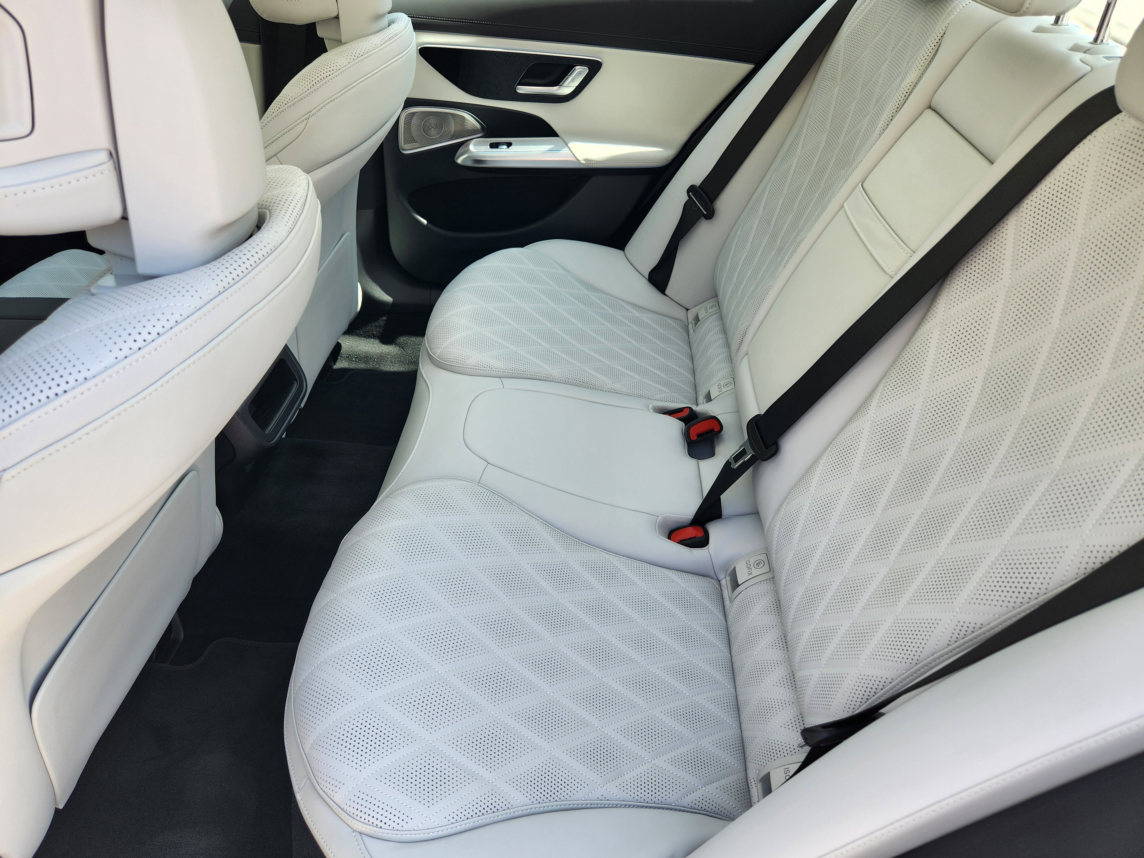 New 2026 Mercedes-Benz E 350 4MATIC Sedan image 30