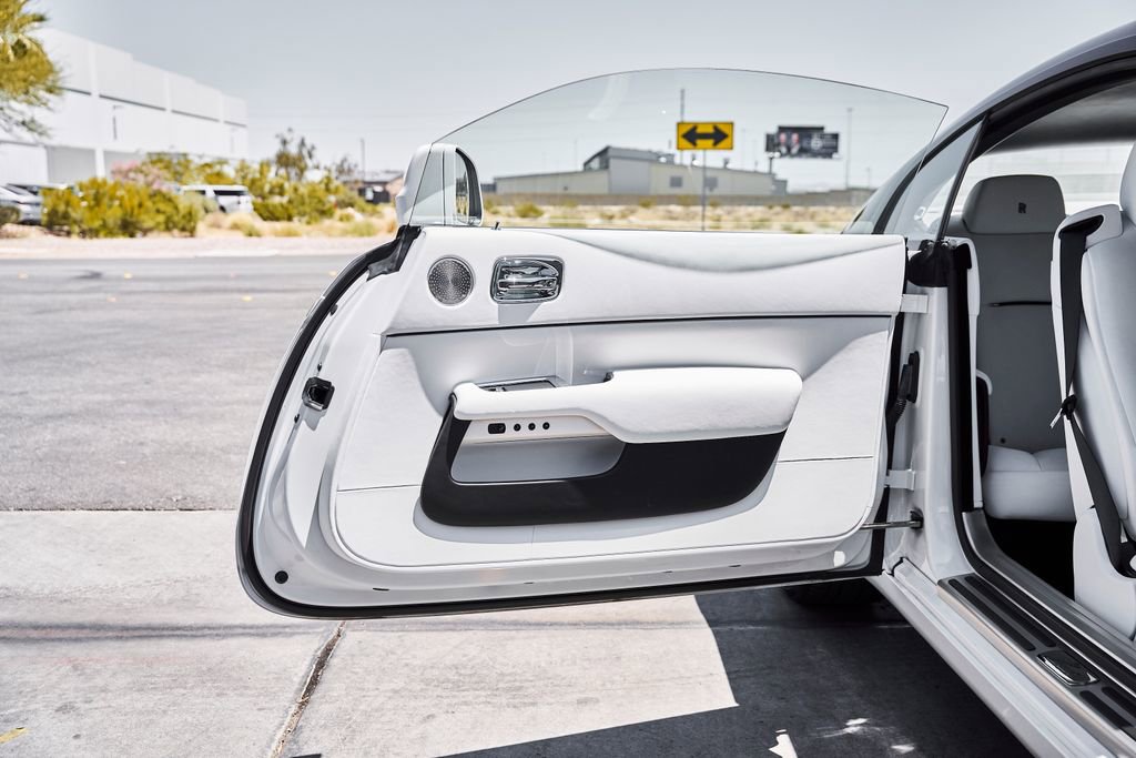 Used 2019 Rolls-Royce Wraith RWD image 20