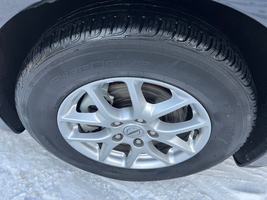 Used 2023 Chrysler Pacifica Touring-L image 11