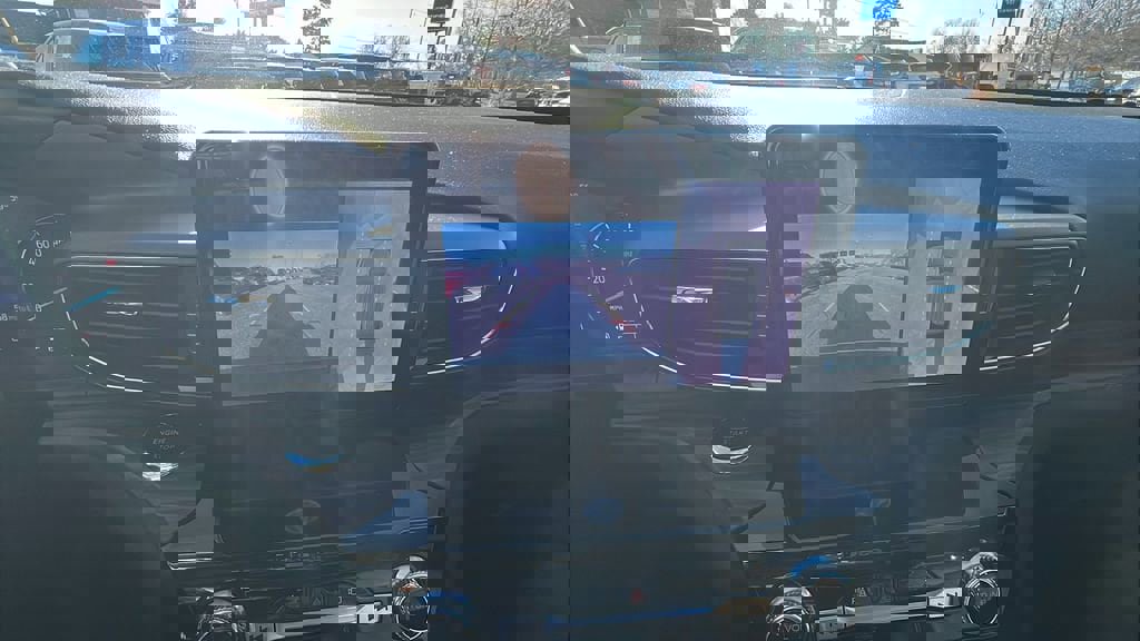 Used 2022 Ford Explorer Limited w/ Equipment Group 301A image 34