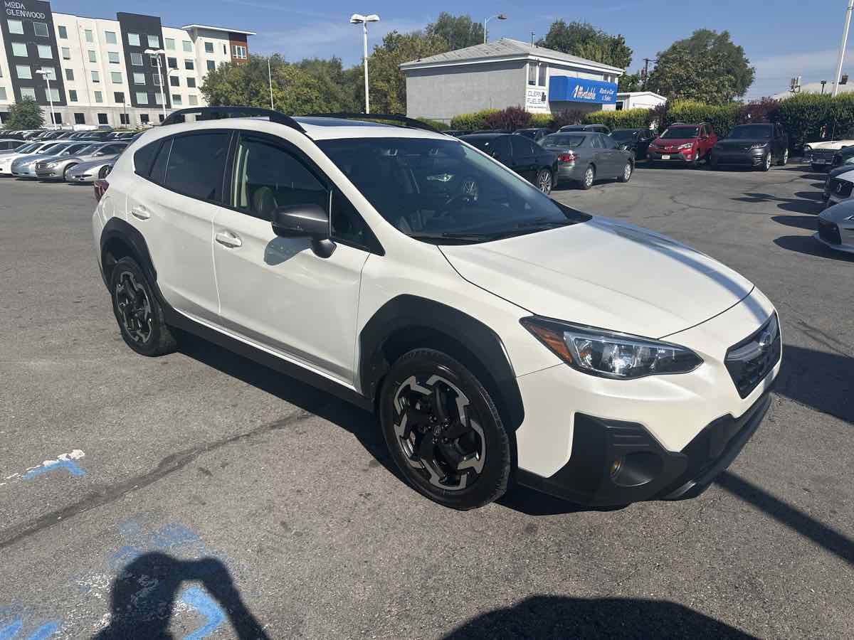 Used 2022 Subaru Crosstrek 2.5i Sport w/ Moonroof Package image 4