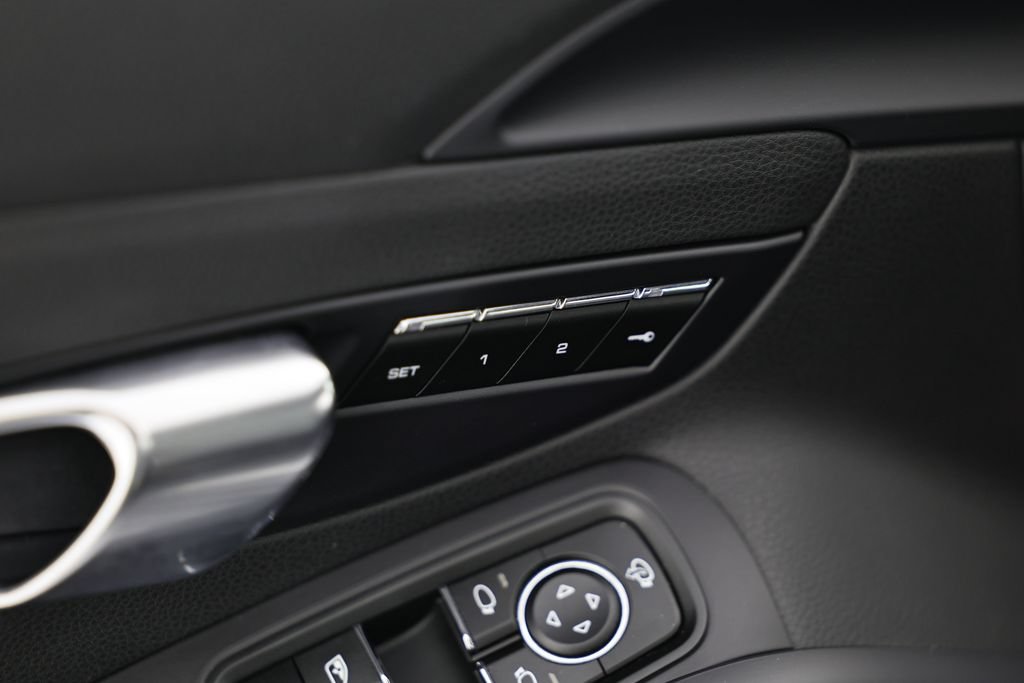 Certified 2024 Porsche 718 Cayman S RWD image 22