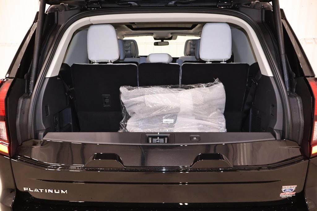 New 2026 Ford Expedition Platinum w/ Platinum Ultimate Package AWD/4WD image 39