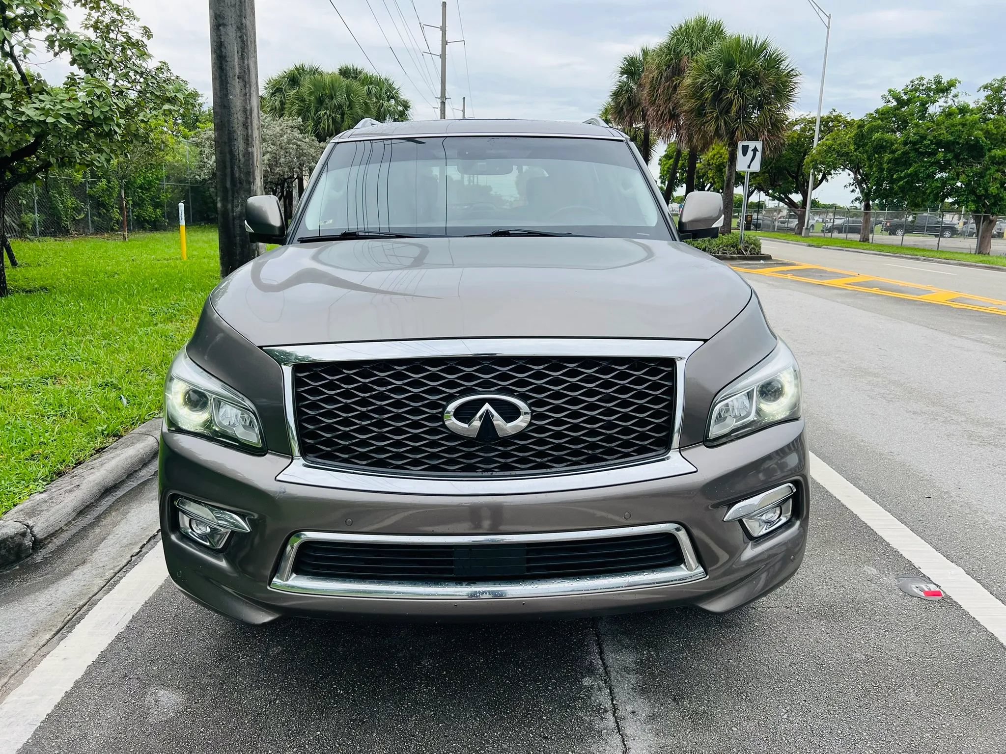 Used 2017 INFINITI QX80 2WD image 8