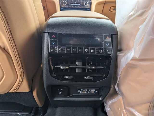 New 2025 Jeep Grand Cherokee L Summit image 12