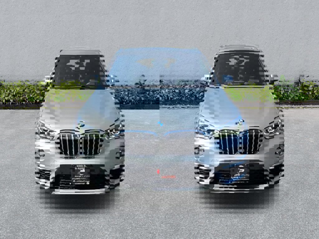 Used 2019 BMW X1 xDrive28i w/ Convenience Package image 3