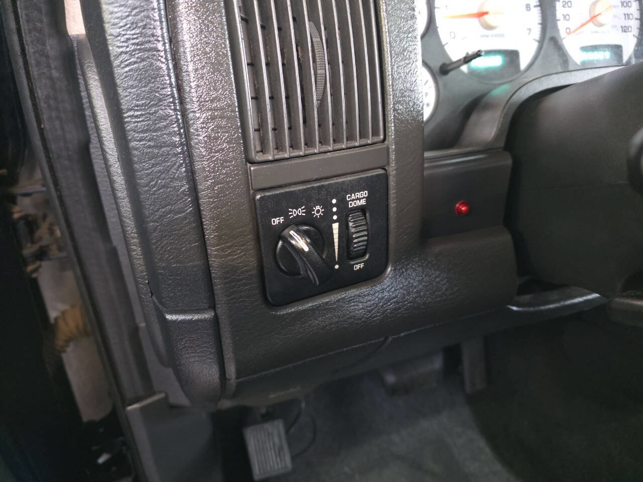 Used 2003 Dodge Ram 1500 Truck ST image 11