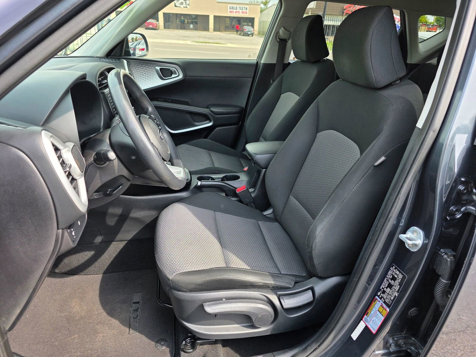 Used 2020 Kia Soul LX FWD image 9