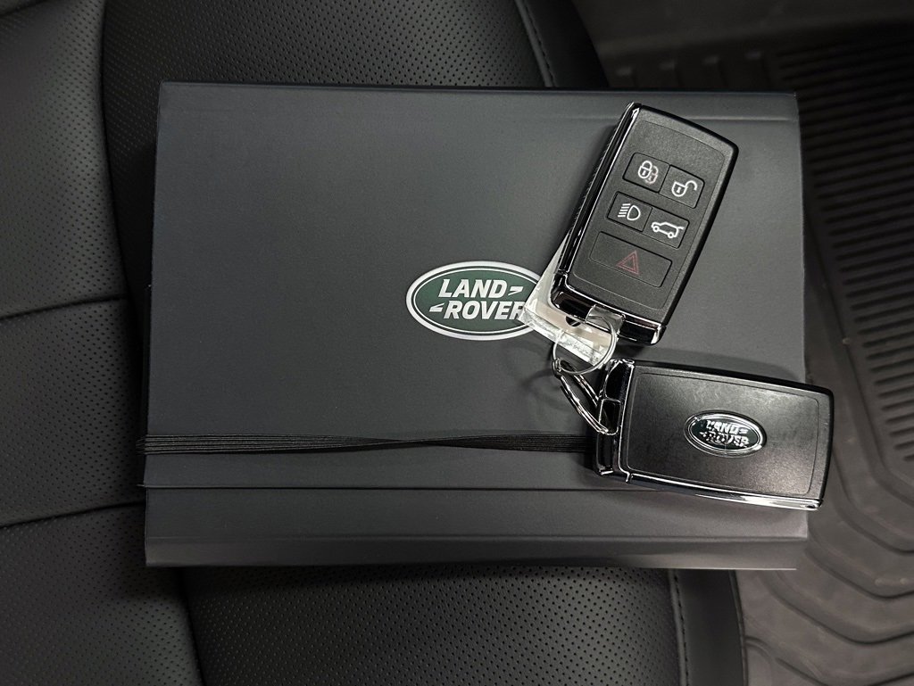 Used 2025 Land Rover Range Rover Sport Dynamic SE image 41