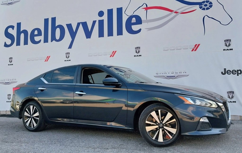 Used 2022 Nissan Altima 2.5 SV
