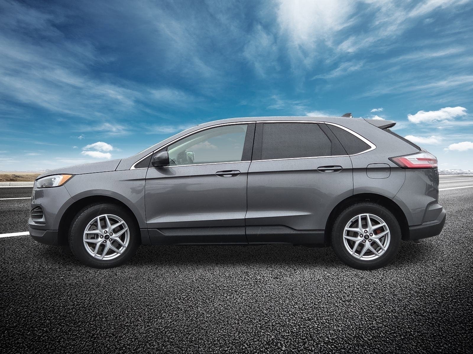 Used 2024 Ford Edge SEL image 16