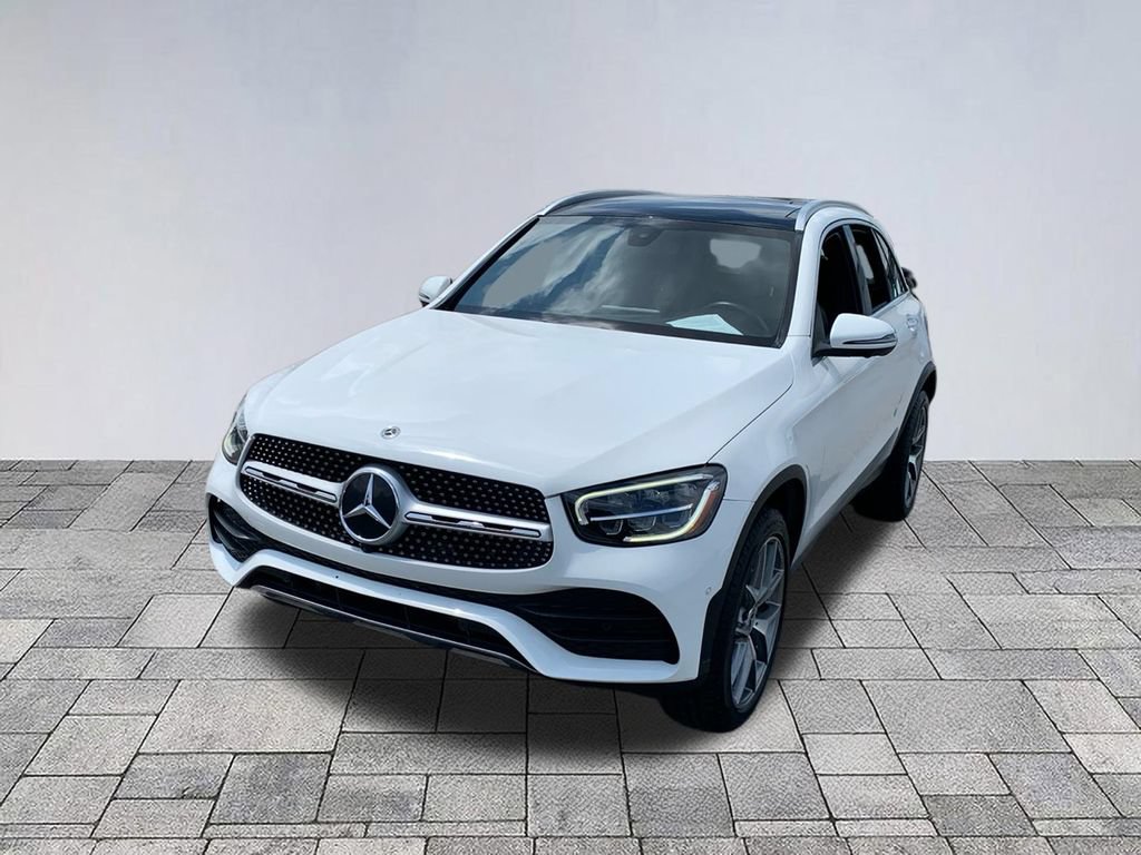 Used 2021 Mercedes-Benz GLC 300 4MATIC w/ AMG Line image 3