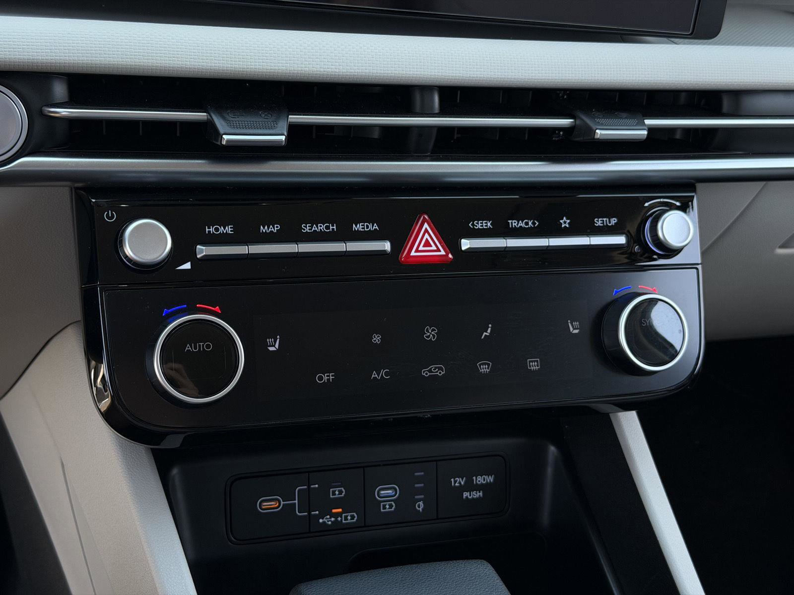 Certified 2025 Hyundai Tucson SEL image 15