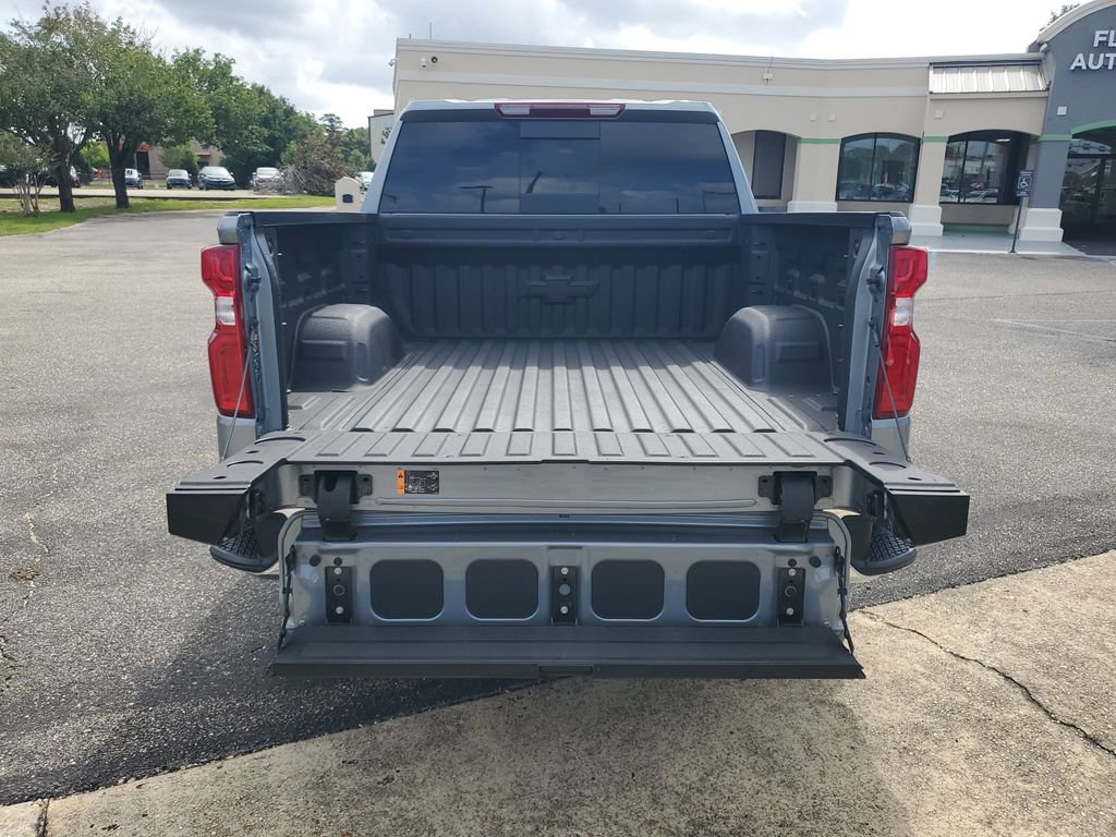 Used 2026 Chevrolet Silverado 1500 LTZ AWD/4WD image 30