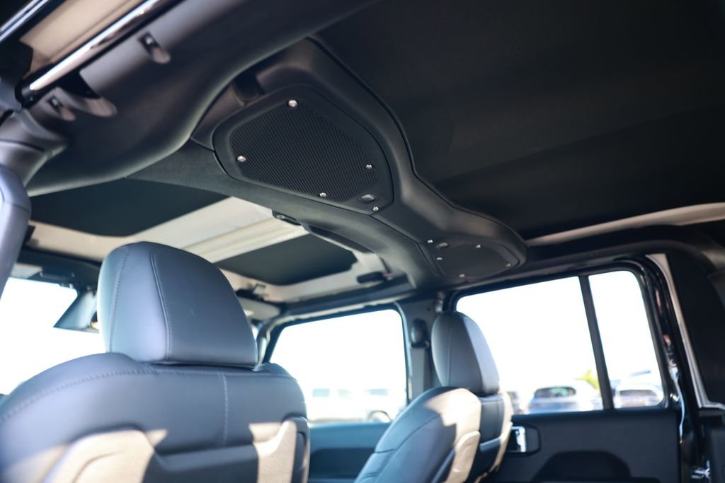 New 2026 Jeep Gladiator Rubicon AWD/4WD image 33