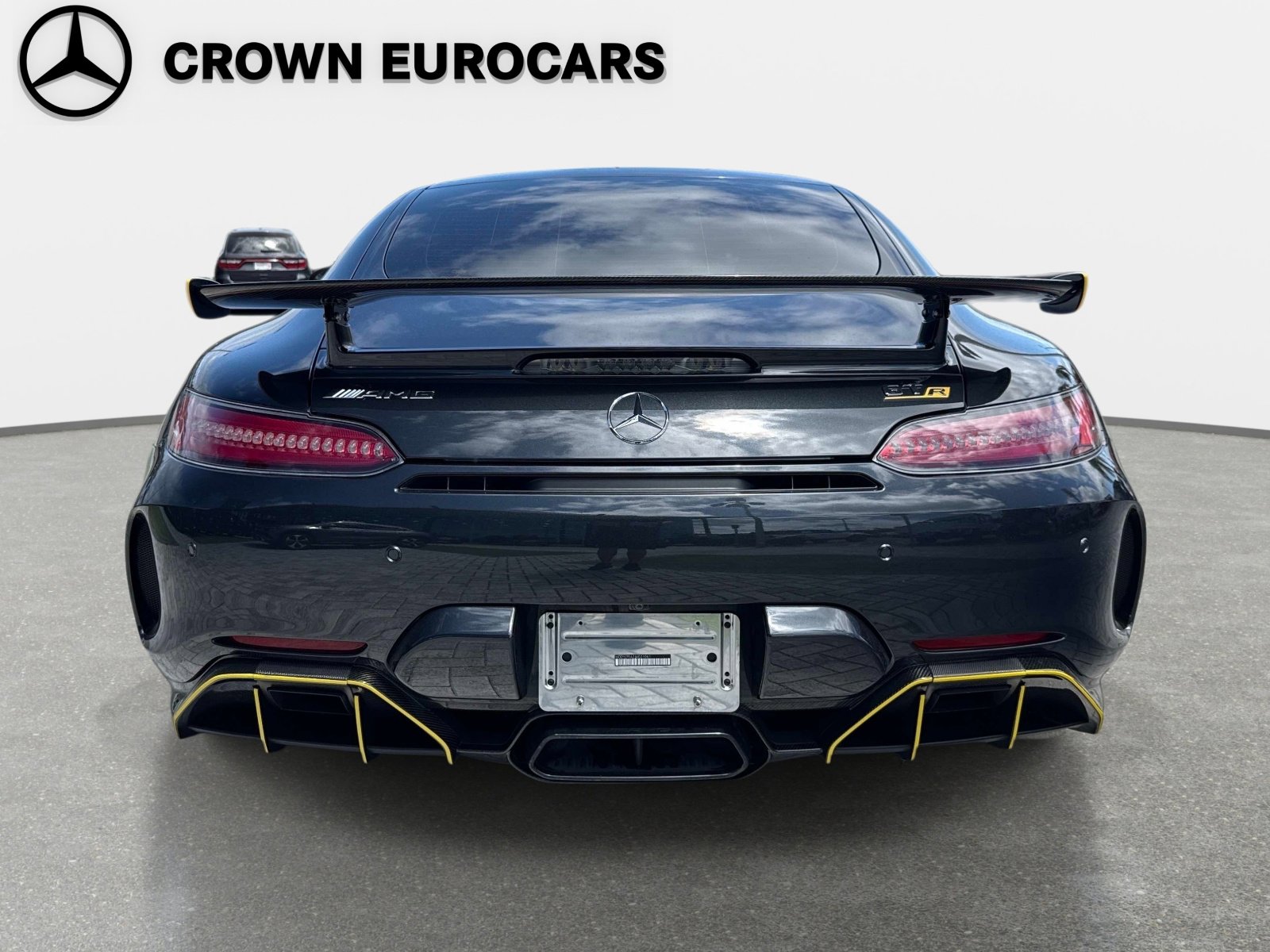 Used 2018 Mercedes-Benz AMG GT R image 11