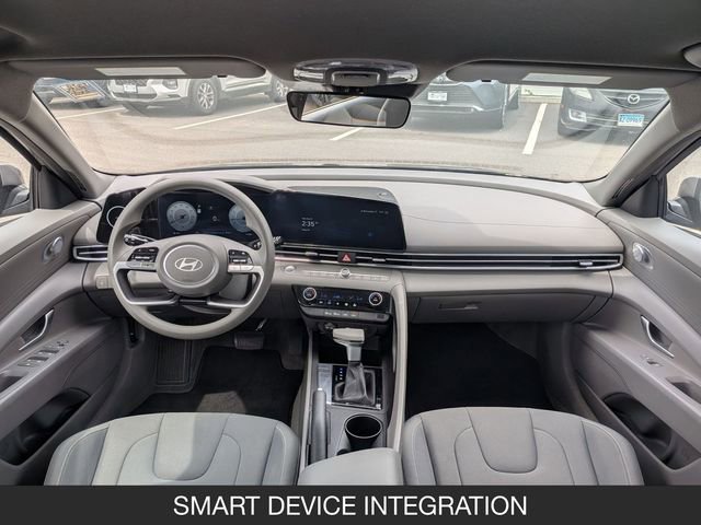 Used 2024 Hyundai Elantra SEL FWD image 21