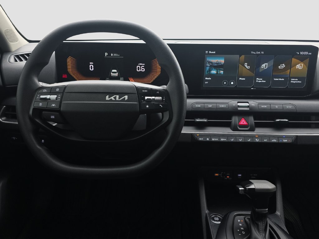 Used 2025 Kia K4 FWD image 13
