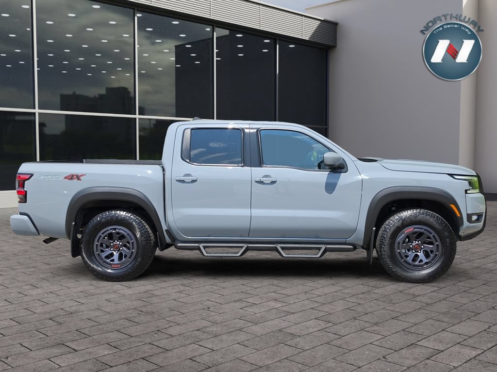 Used 2025 Nissan Frontier PRO-4X AWD/4WD image 6