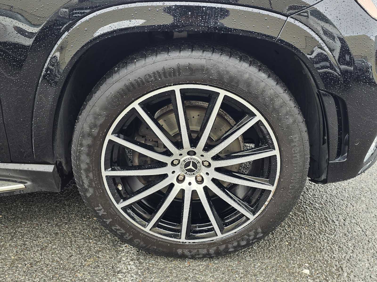 Used 2023 Mercedes-Benz GLS 580 4MATIC image 9