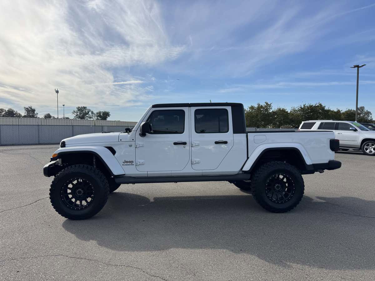 Used 2020 Jeep Gladiator Overland image 7