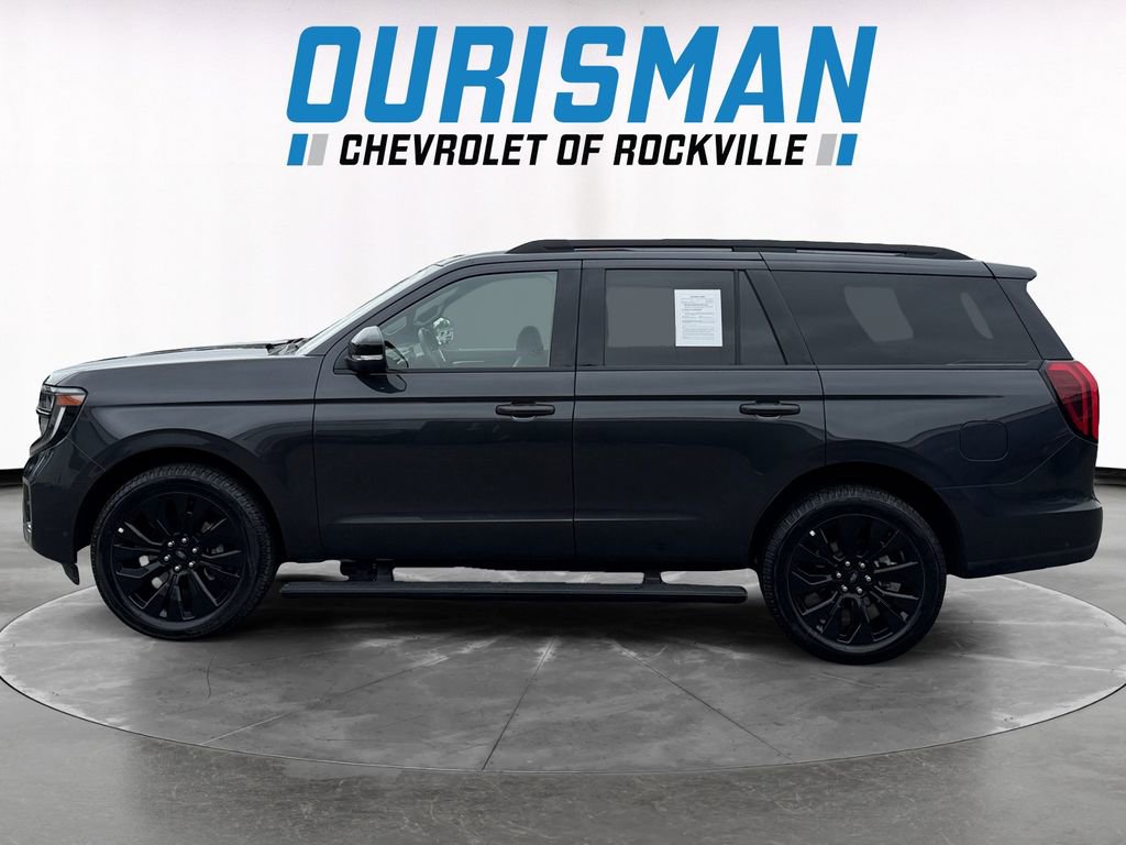 Used 2025 Ford Expedition Platinum w/ Stealth Appearance Package AWD/4WD image 3