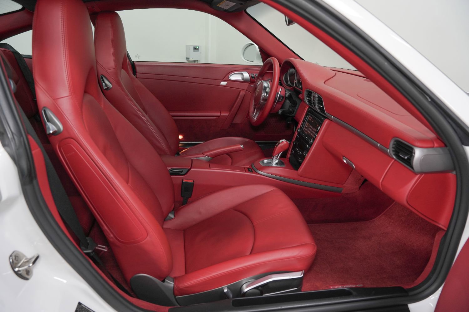 Used 2012 Porsche 911 Carrera image 25