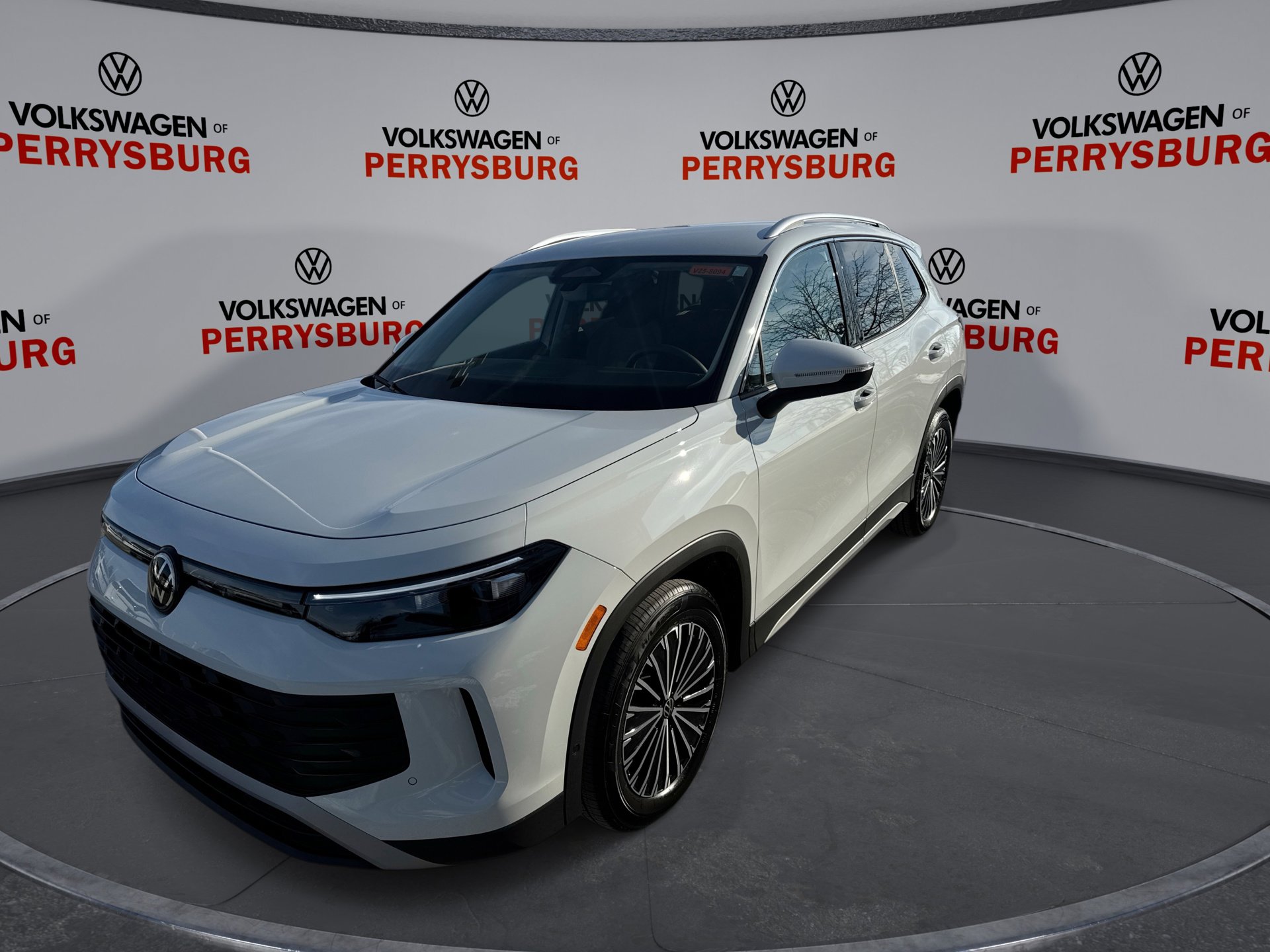 New 2025 Volkswagen Tiguan S image 4