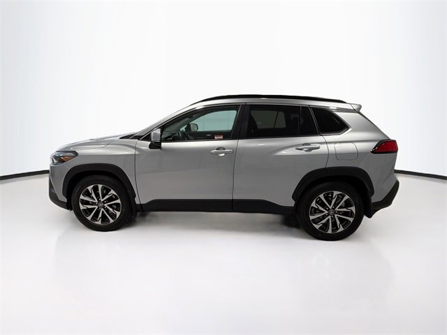 Certified 2023 Toyota Corolla Cross XLE w/ Convenience Package image 4