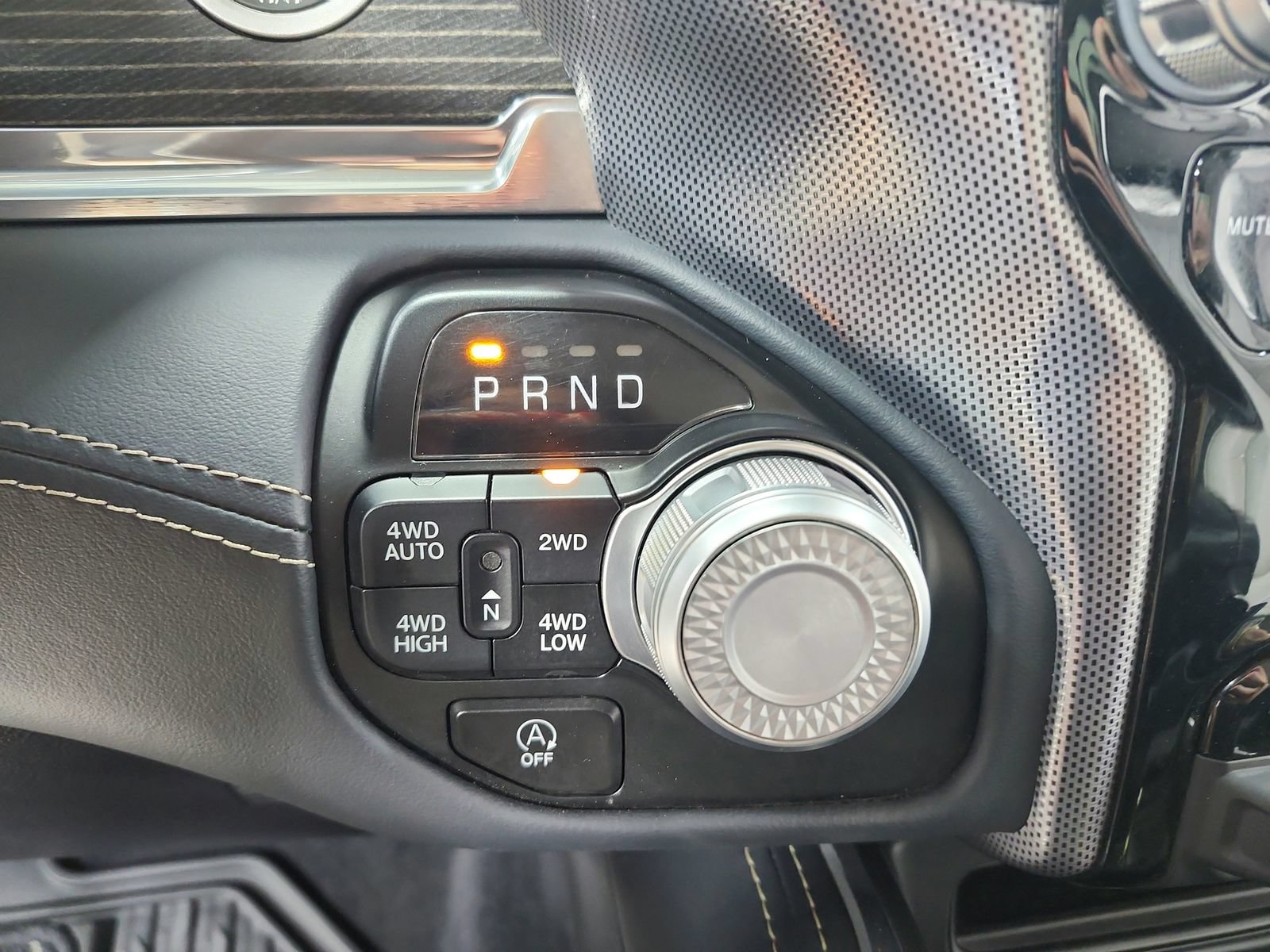 Used 2024 RAM 1500 Limited AWD/4WD image 26