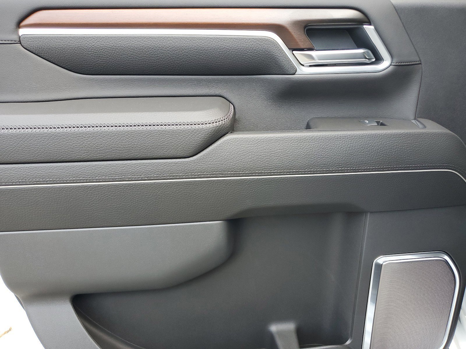 New 2025 GMC Sierra 2500 Denali image 14