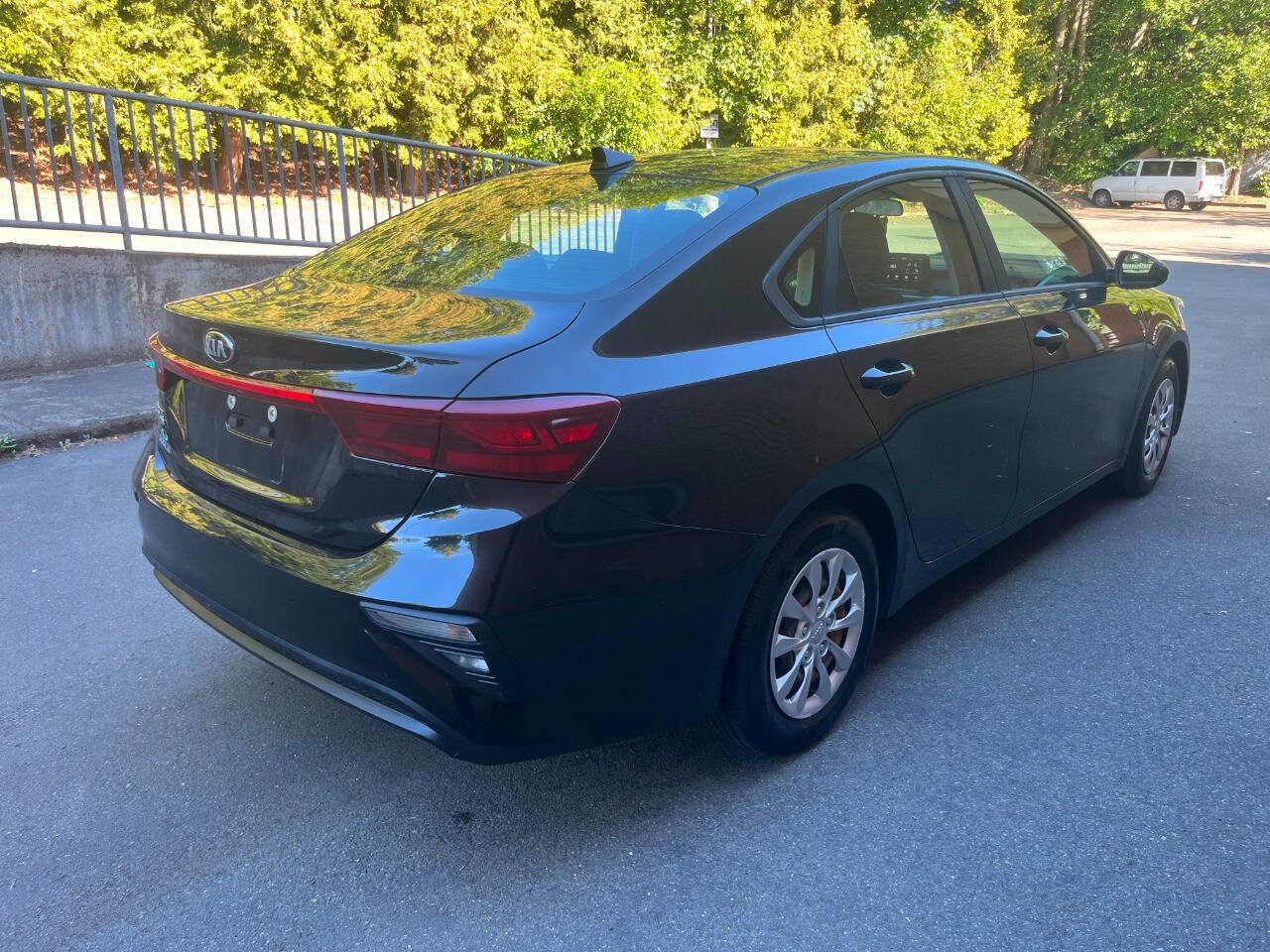 Used 2019 Kia Forte Sedan FWD image 2