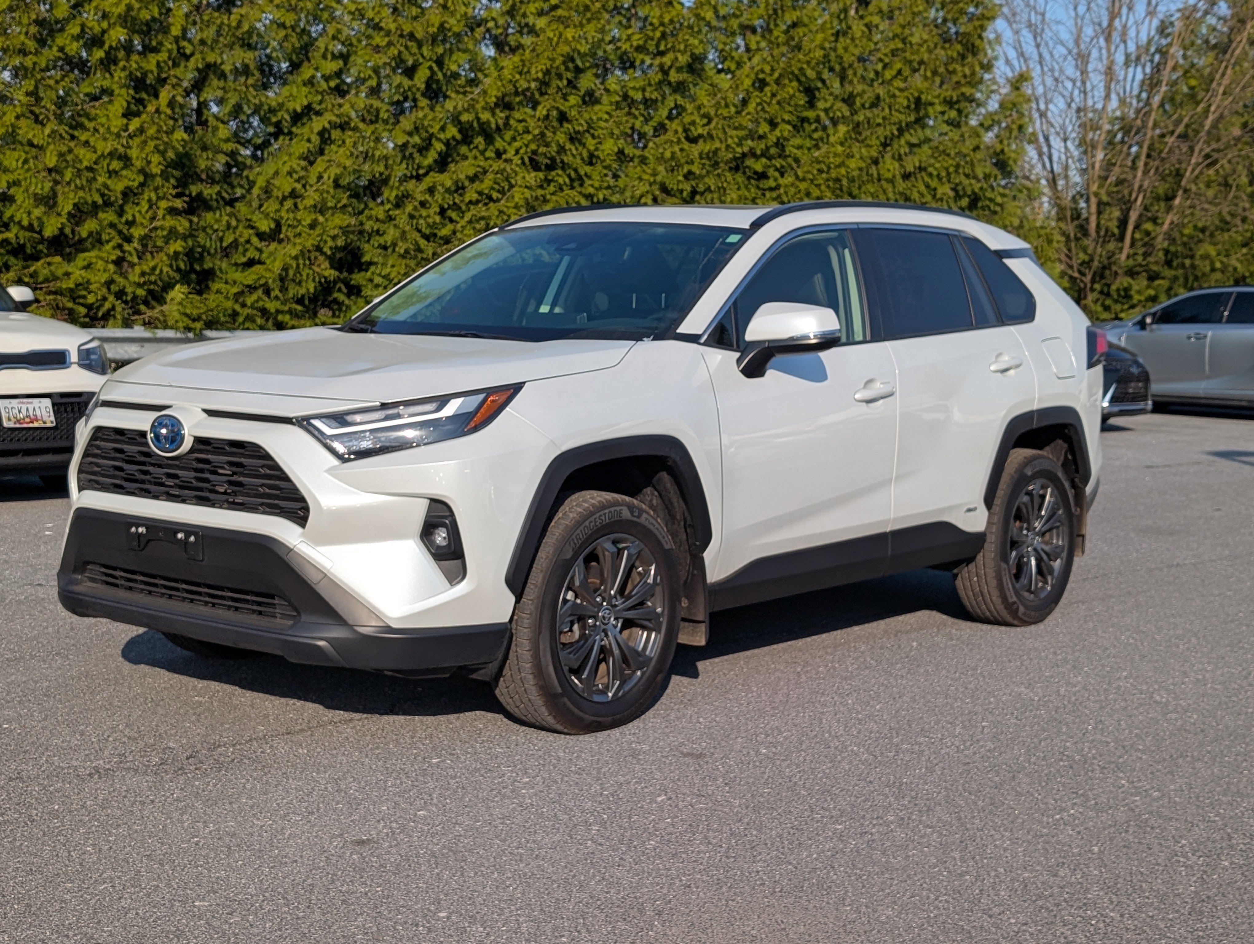 Used 2023 Toyota RAV4 XLE Premium image 7
