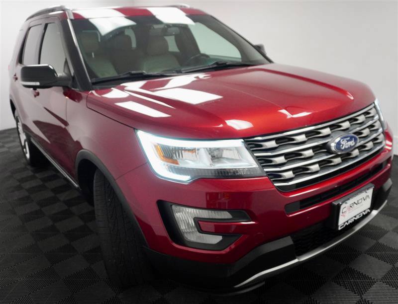 Used 2016 Ford Explorer XLT w/ Equipment Group 202A AWD/4WD image 11