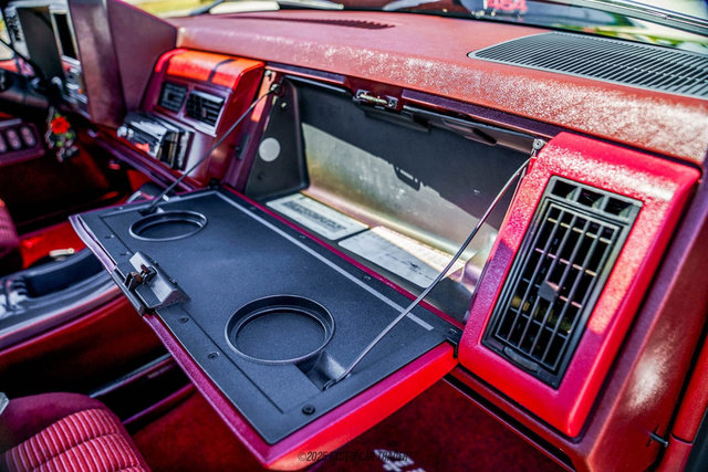 Used 1990 Chevrolet Silverado 1500 454 SS image 78