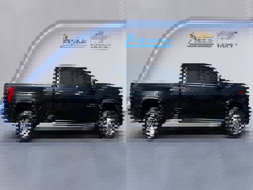 Used 2023 Chevrolet Silverado 3500 High Country w/ Snow Plow Prep/Camper Package image 6