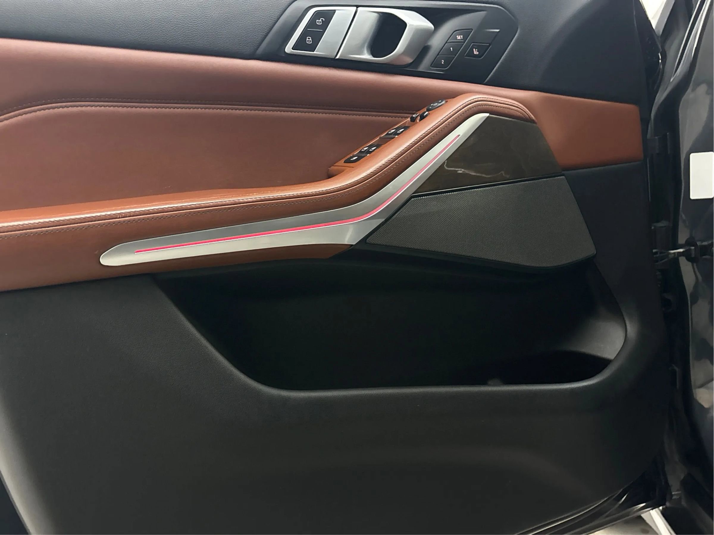 Used 2019 BMW X5 xDrive50i w/ Off-Road Package image 26