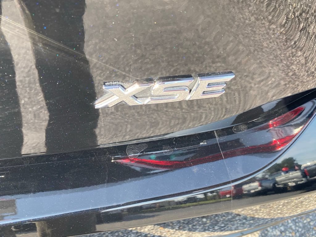 Used 2025 Toyota Camry XSE FWD image 15
