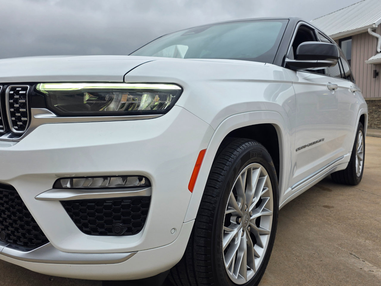 Used 2022 Jeep Grand Cherokee Summit w/ Adv Protech Group IV image 31