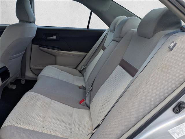 Used 2014 Toyota Camry LE FWD image 17
