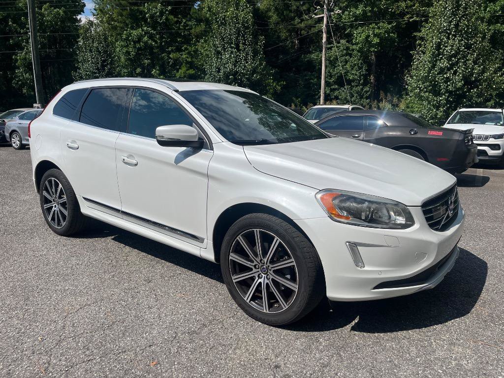 Used 2015 Volvo XC60 T6 Platinum FWD image 14