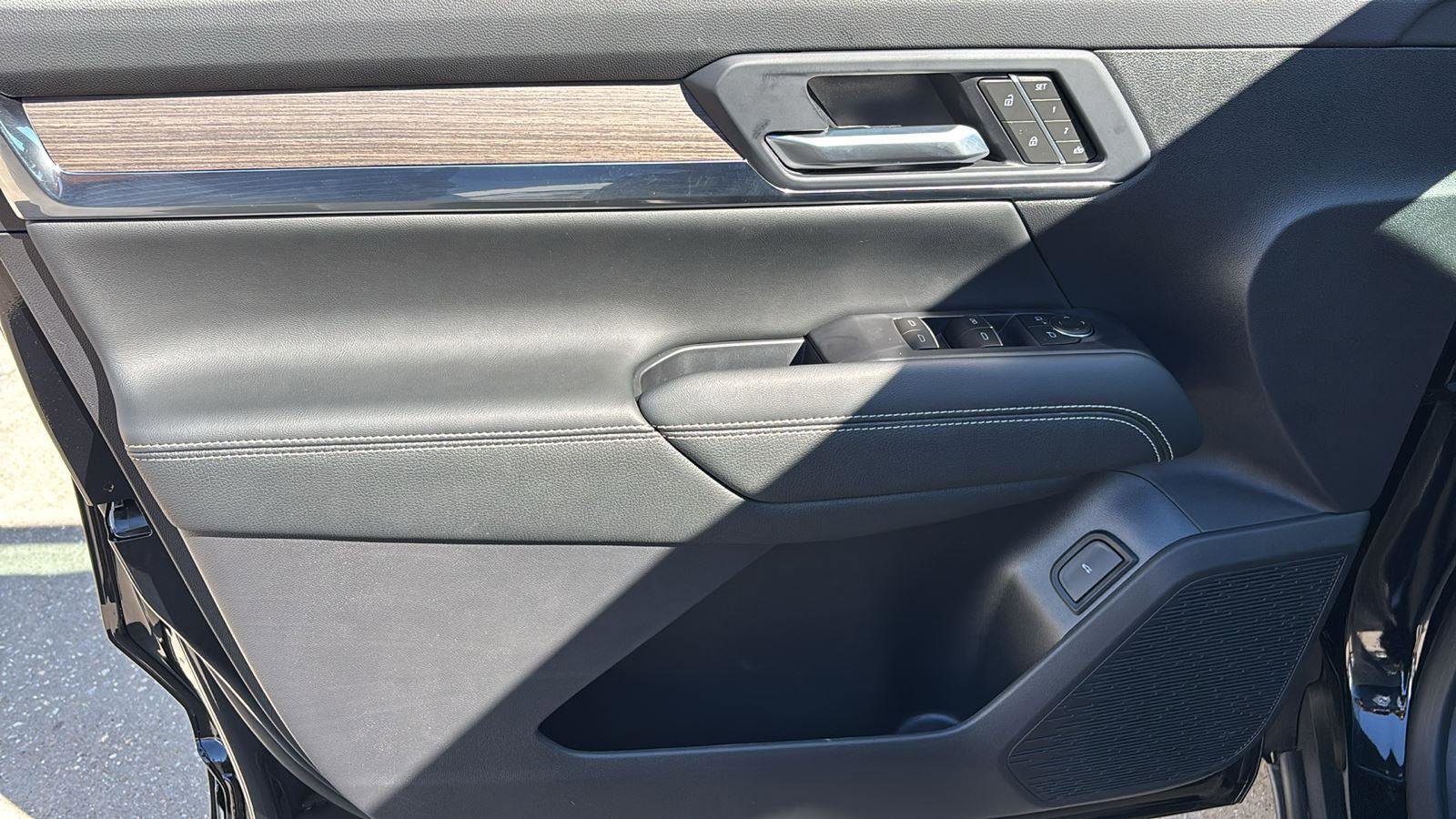 New 2026 GMC Terrain Denali image 14