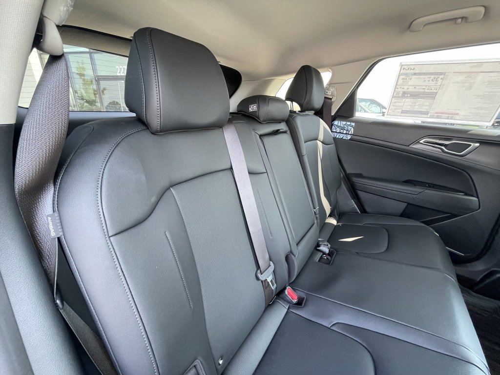 New 2026 Kia Sportage EX image 29