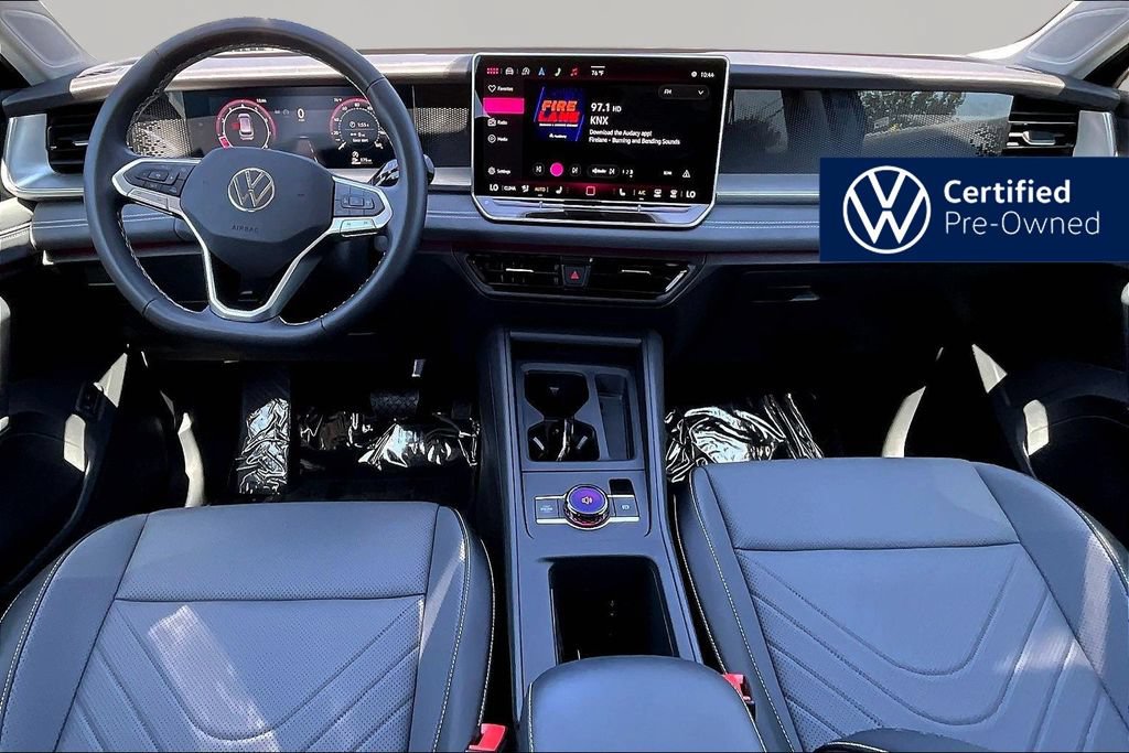 Used 2025 Volkswagen Tiguan SE FWD image 7