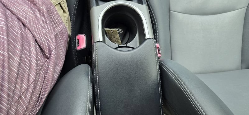 Used 2013 Toyota Prius Four w/ Deluxe Solar Roof Pkg FWD image 30